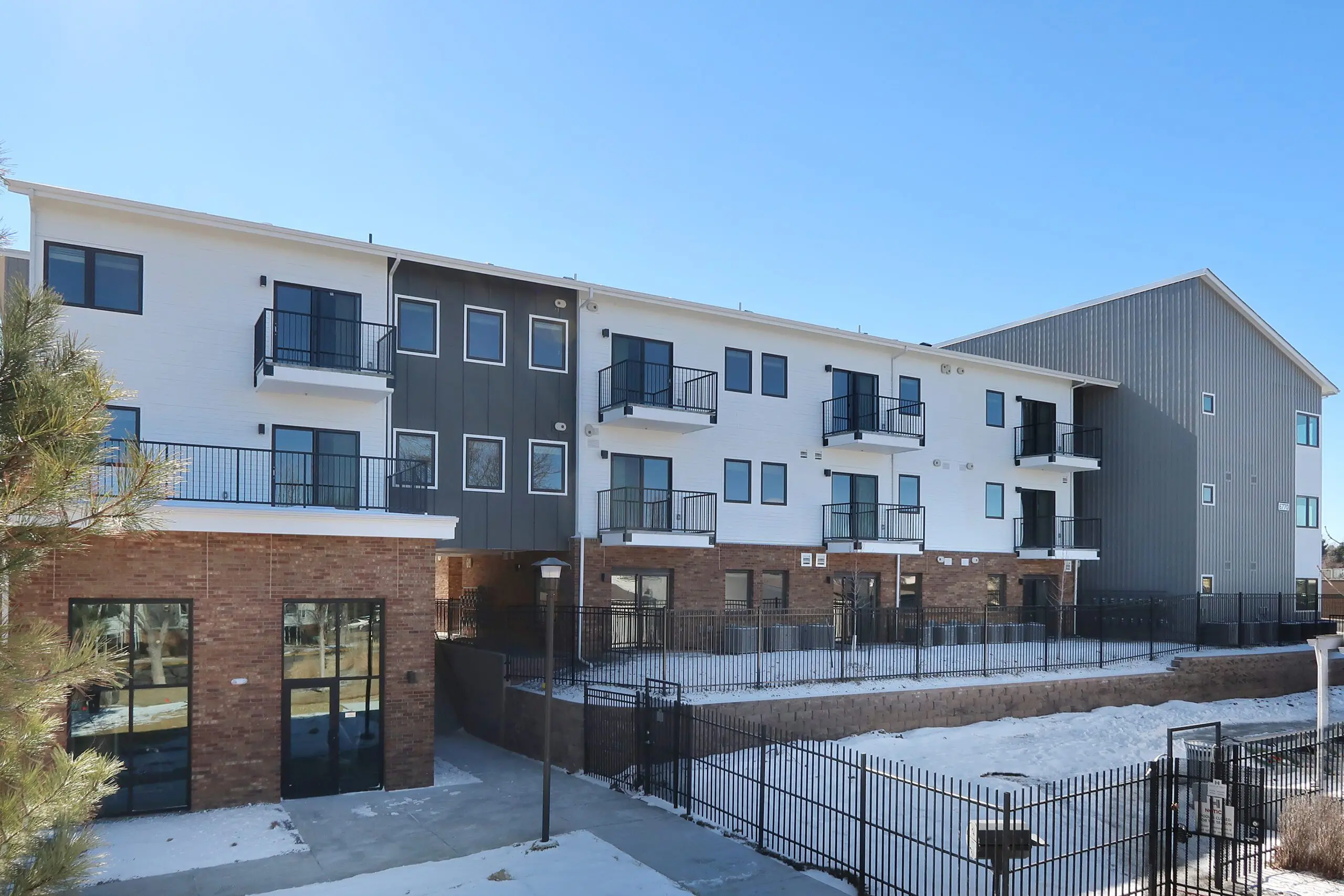 Exterior of Villas at Holly.